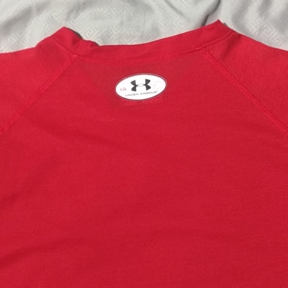 Men's Under Armour loose fit t-shirt size large - Picture 4 of 4